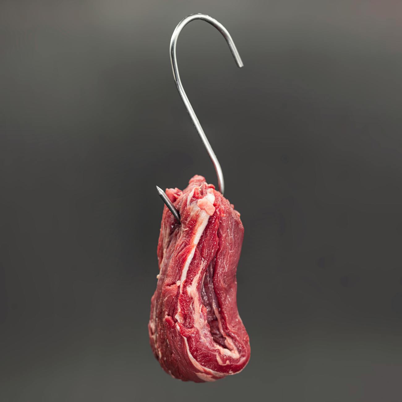 The Neu5Gc Controversy: Understanding the Red Meat Molecule and How to Minimize Your Intake